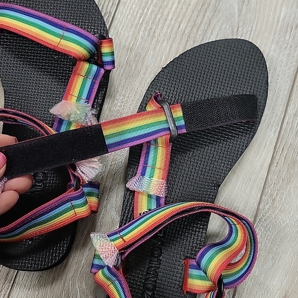 Arizona Love  Size 42 (US 11) Rainbow and Black Trekky Fun Sandals NWOT - Picture 6 of 7